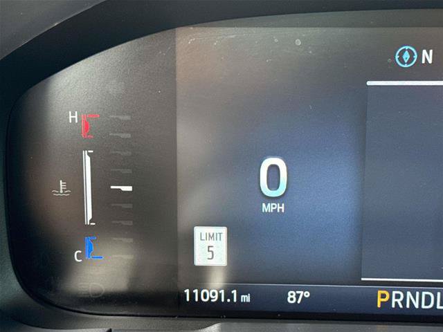 Certified 2025 Ford Maverick Lariat AWD/4WD image 24