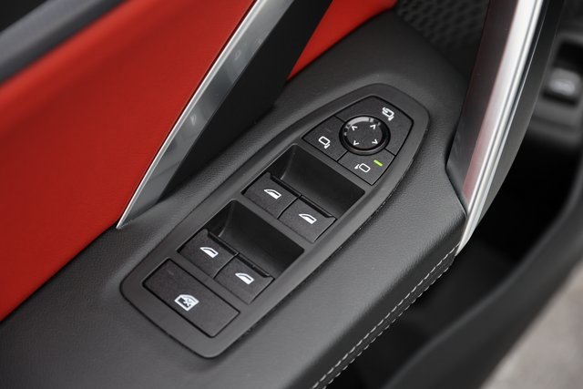 Used 2024 BMW X1 xDrive28i w/ Technology Package image 15