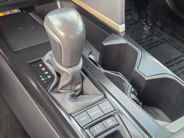 Used 2025 Toyota Camry SE FWD image 27