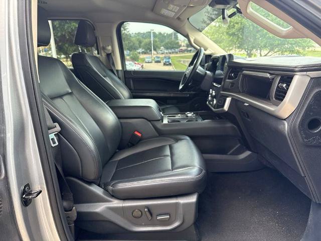 Certified 2024 Ford Expedition XLT RWD image 11
