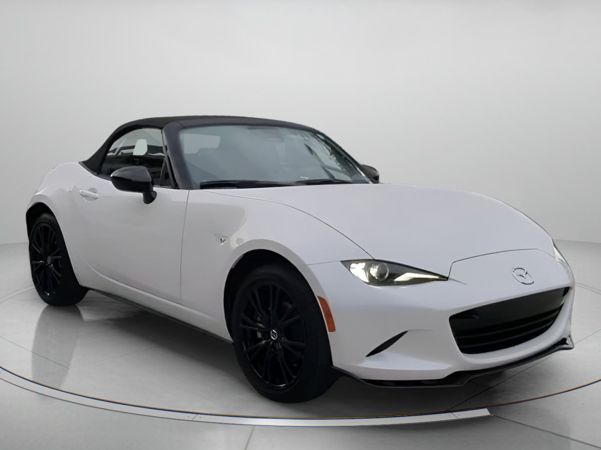 Used 2024 MAZDA MX-5 Miata Club RWD image 2