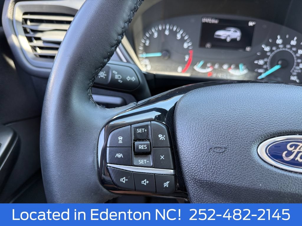 Certified 2022 Ford Escape SE w/ SE Sport Appearance Package FWD image 18