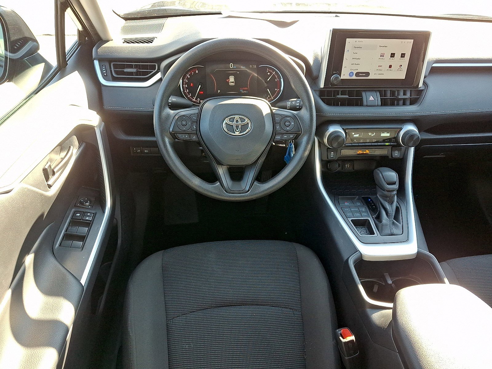 Used 2025 Toyota RAV4 LE image 10