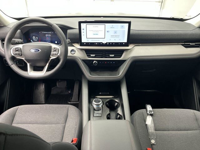 Certified 2025 Ford Explorer Active AWD/4WD image 4