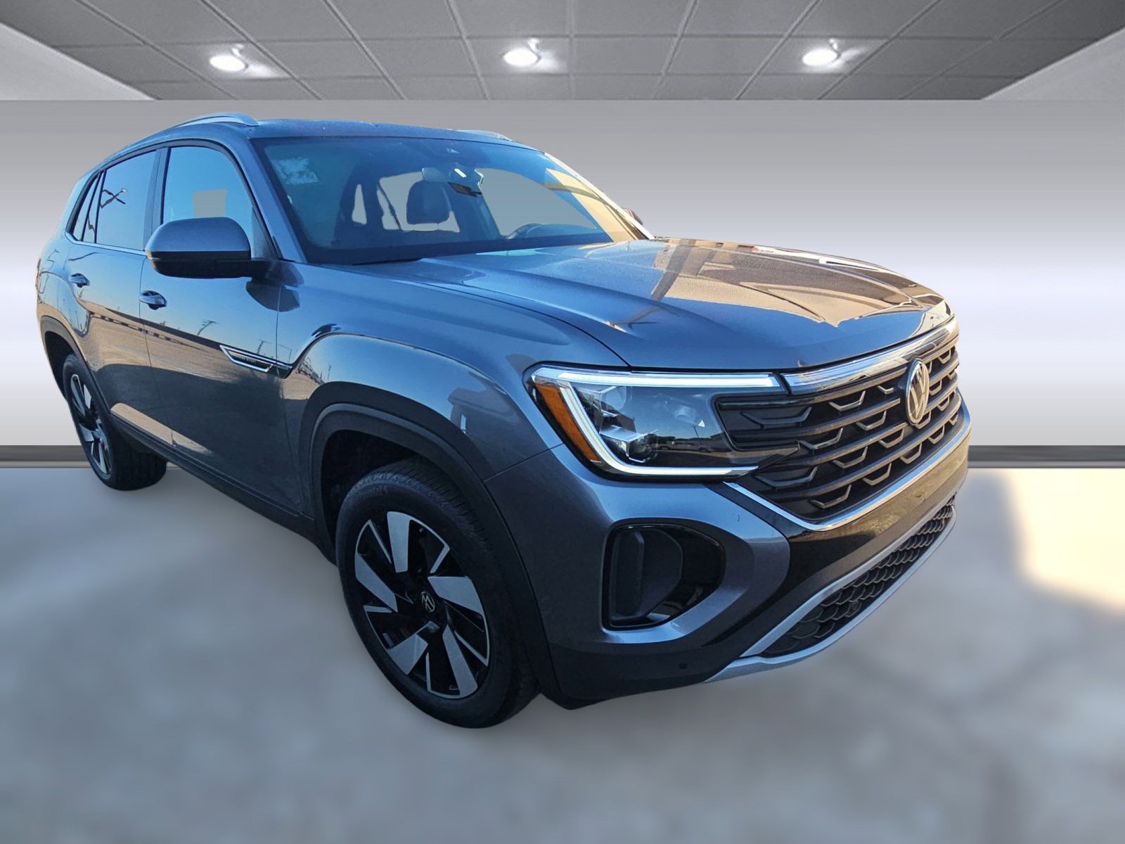 Used 2025 Volkswagen Atlas Cross Sport SE image 7