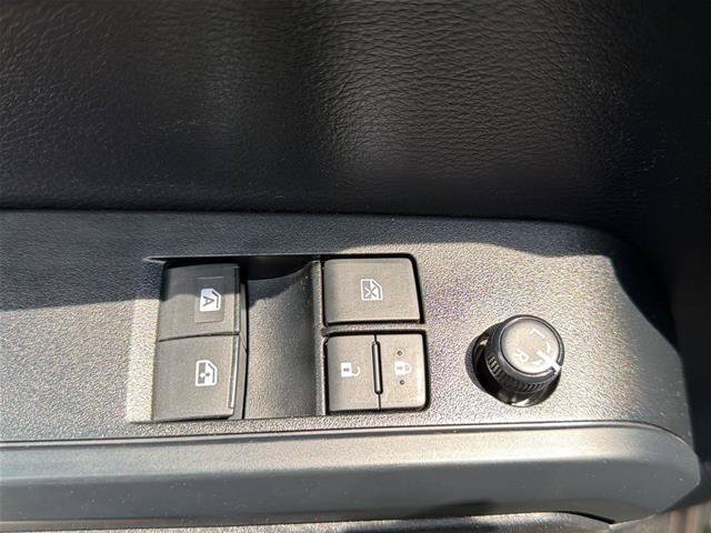 Used 2019 Toyota Tacoma SR AWD/4WD image 17