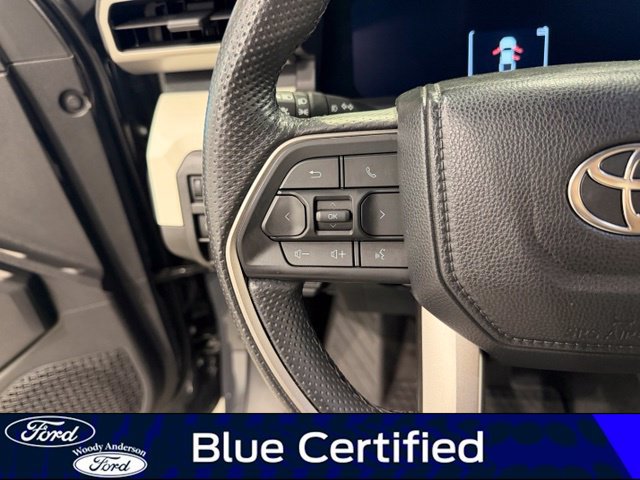 Used 2024 Toyota Tacoma TRD Off-Road AWD/4WD image 11