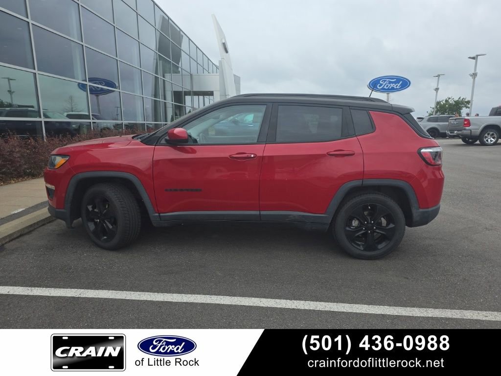 Used 2021 Jeep Compass Latitude image 2