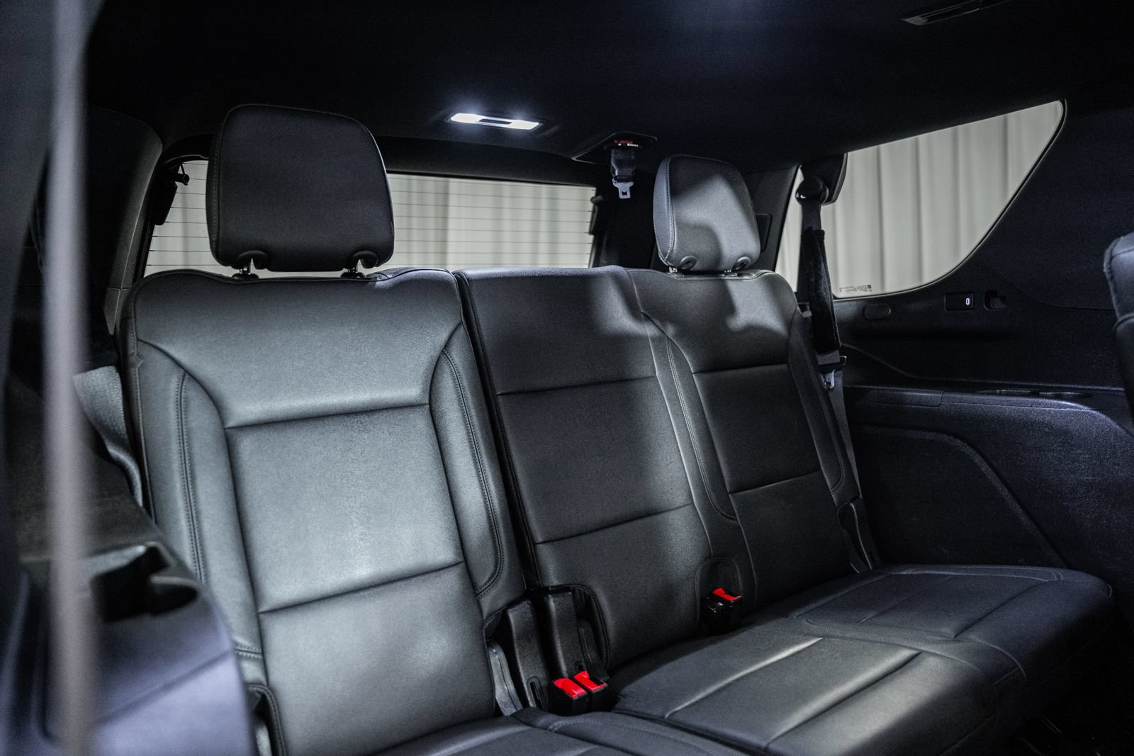 Used 2024 Chevrolet Tahoe LT w/ Luxury Package AWD/4WD image 39