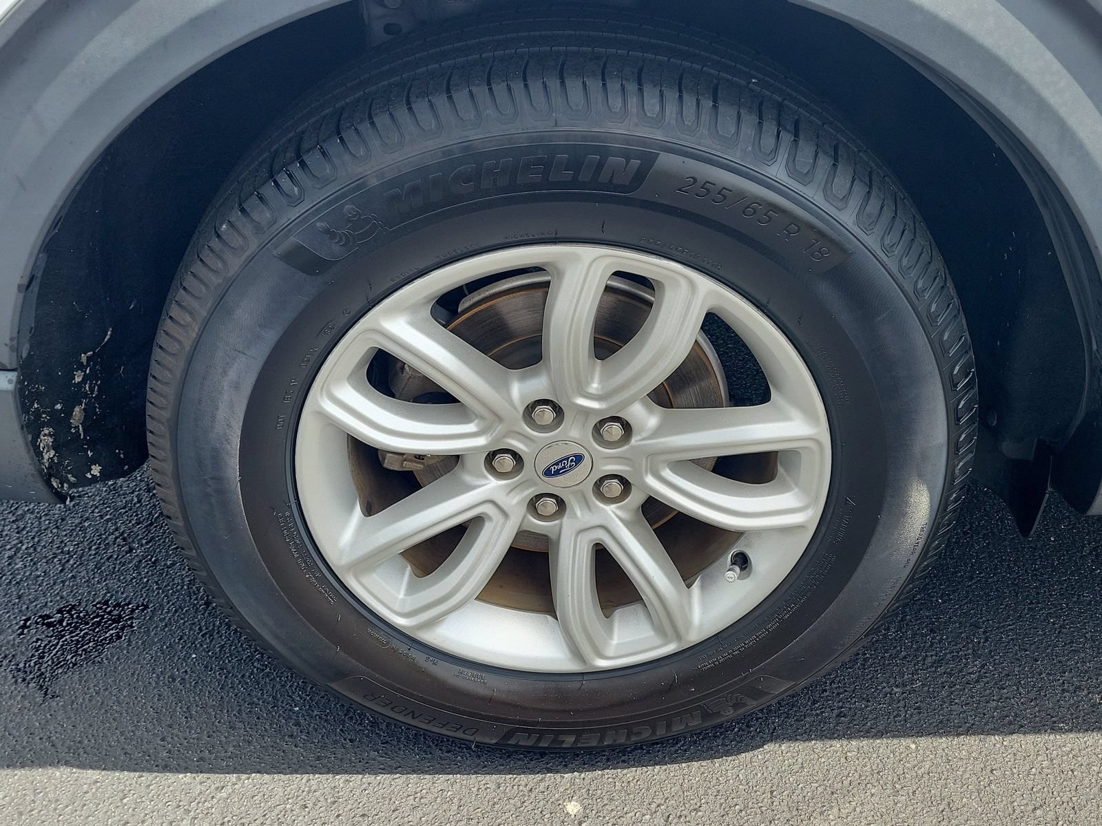 Certified 2020 Ford Explorer 2WD image 5