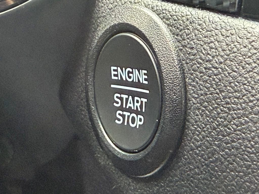 Certified 2023 Ford Escape ST-Line AWD/4WD image 31