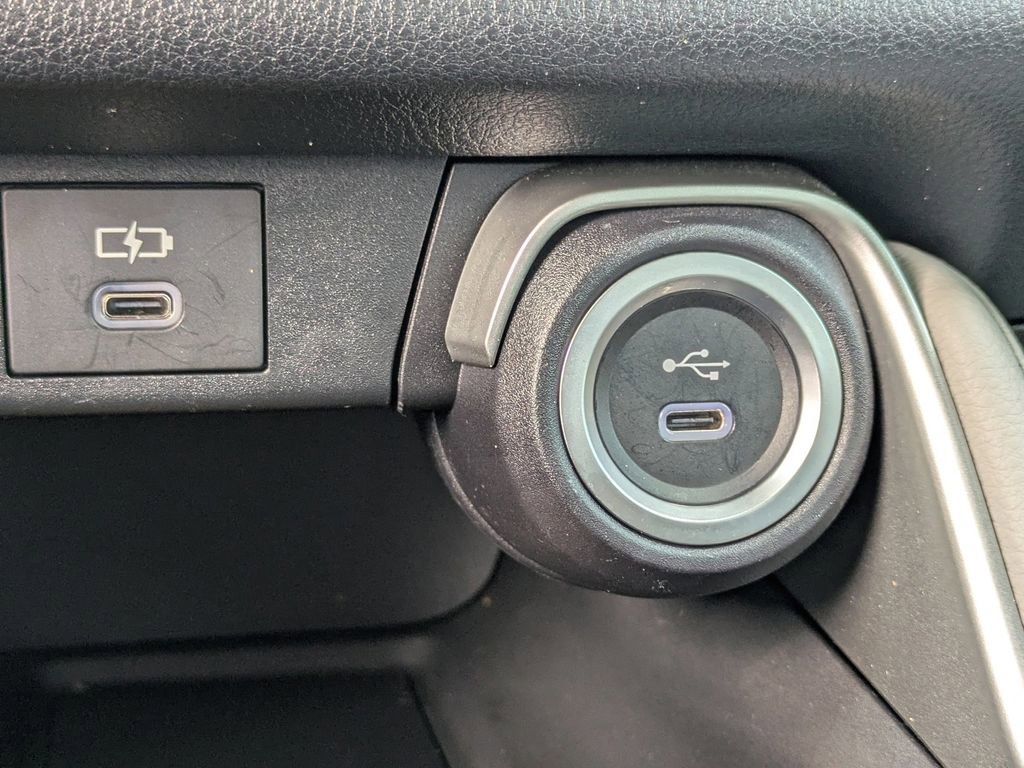 Used 2024 Toyota Grand Highlander AWD image 29