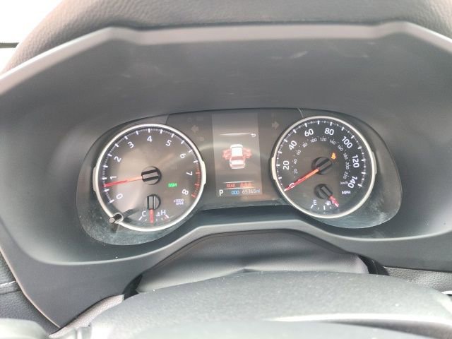 Used 2021 Toyota RAV4 XLE Premium AWD/4WD image 31