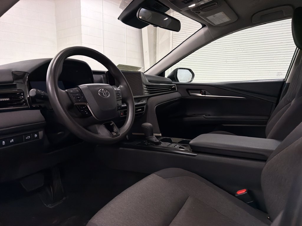 Used 2025 Toyota Camry LE FWD image 6