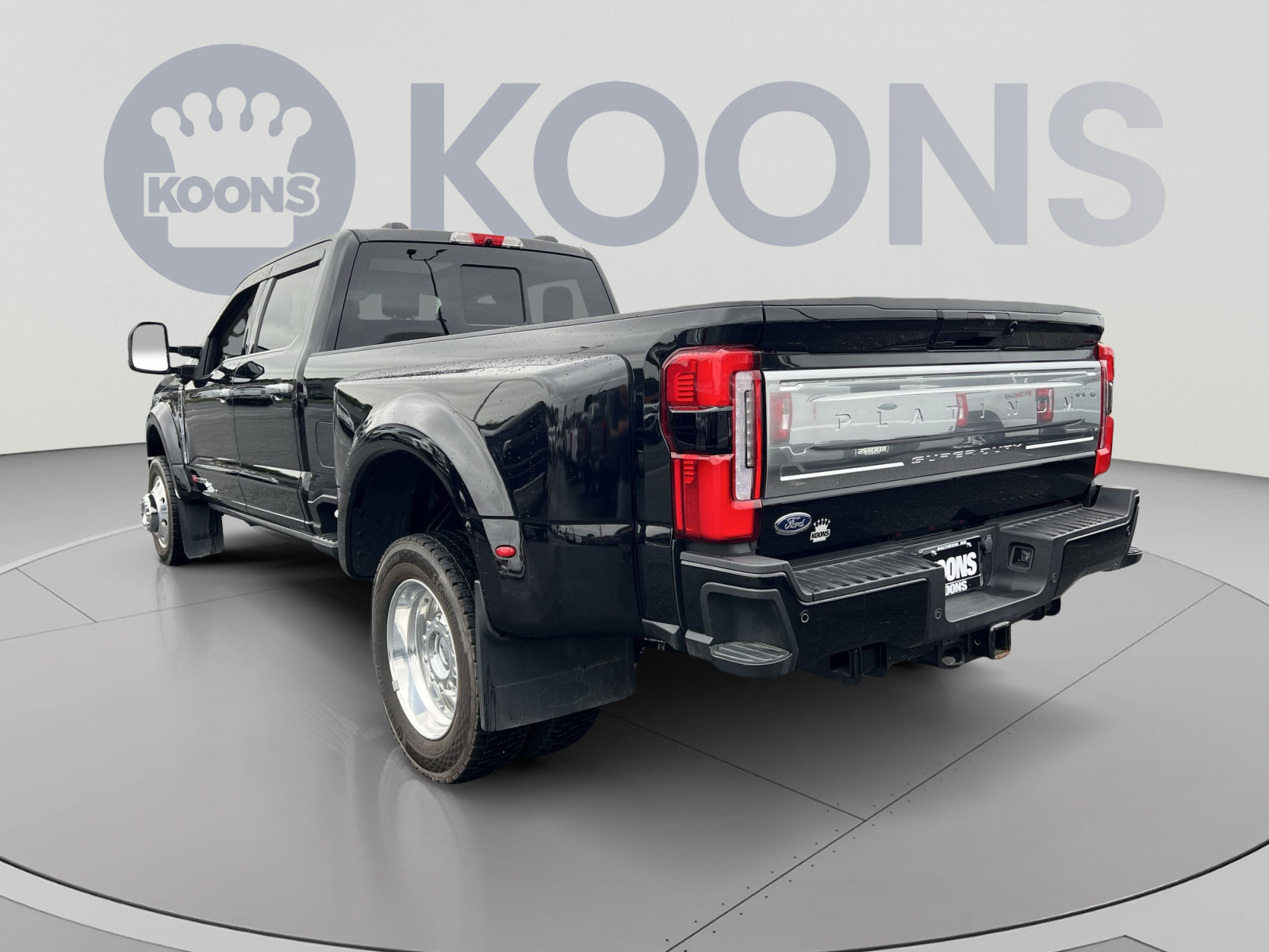 Certified 2026 Ford F450 Platinum w/ Platinum Plus Package AWD/4WD image 4