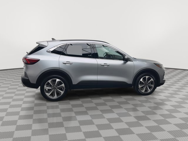 Certified 2024 Ford Escape Platinum image 5