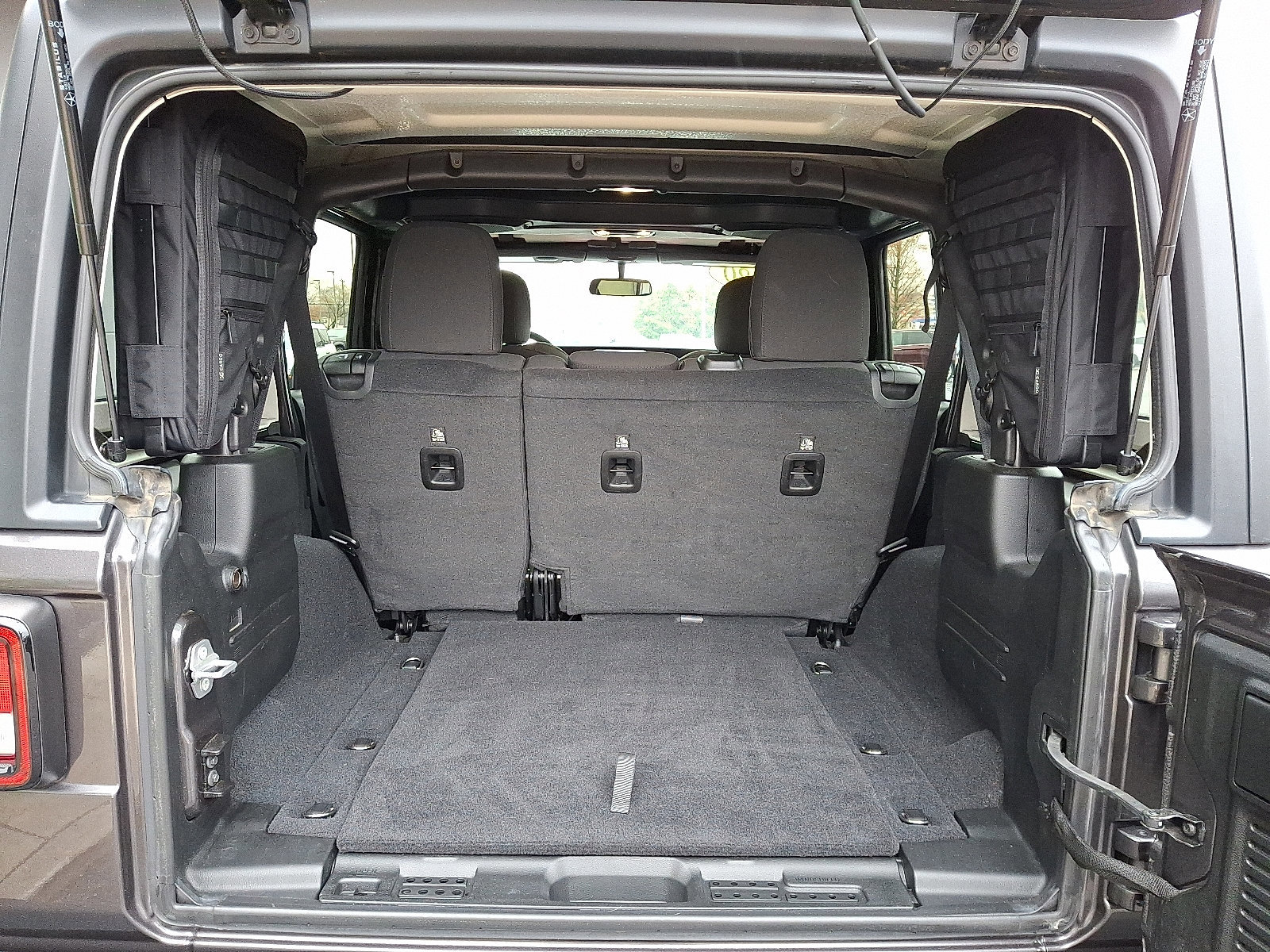 Used 2020 Jeep Wrangler Unlimited Sport image 29