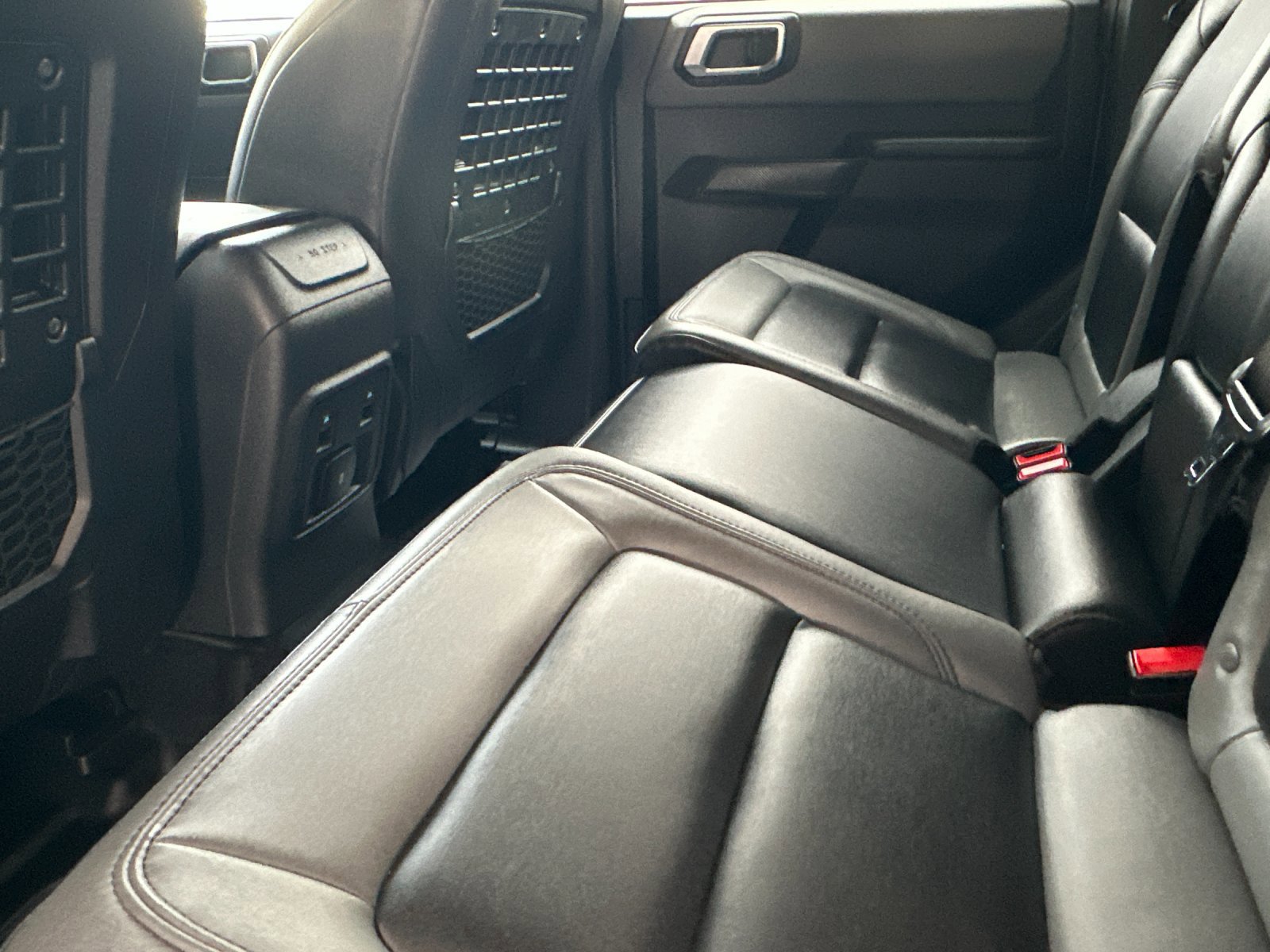 Certified 2024 Ford Bronco Black Diamond w/ Sasquatch Package image 13