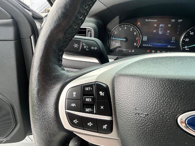 Certified 2022 Ford Explorer XLT w/ Equipment Group 202A AWD/4WD image 15