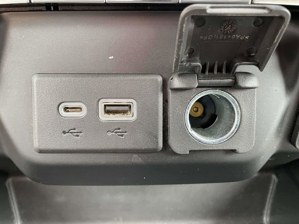 Used 2020 Chevrolet Silverado 1500 RST image 23