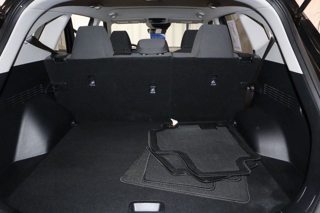 Used 2025 Kia Seltos LX image 16