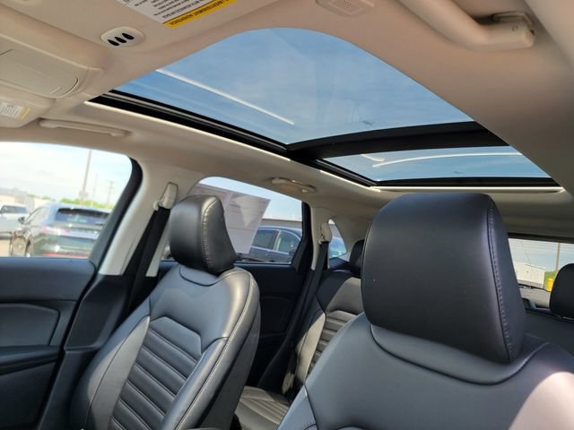 Certified 2024 Ford Edge SEL w/ Convenience Package AWD/4WD image 4