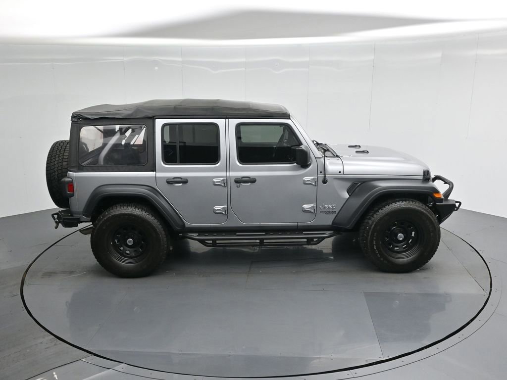 Used 2018 Jeep Wrangler Unlimited Sport image 11