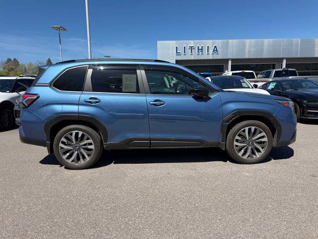 Used 2025 Subaru Forester Touring AWD/4WD image 6