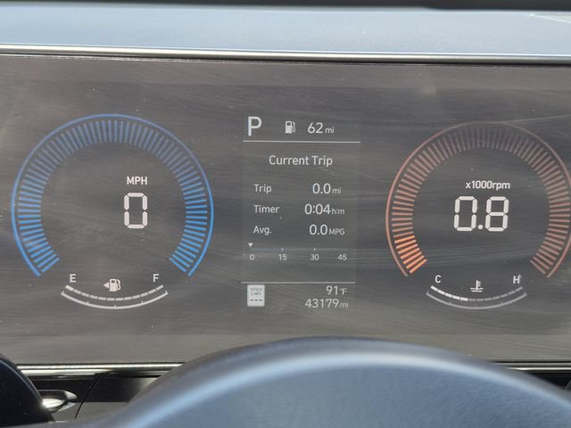 Used 2025 Hyundai Kona SEL FWD image 14