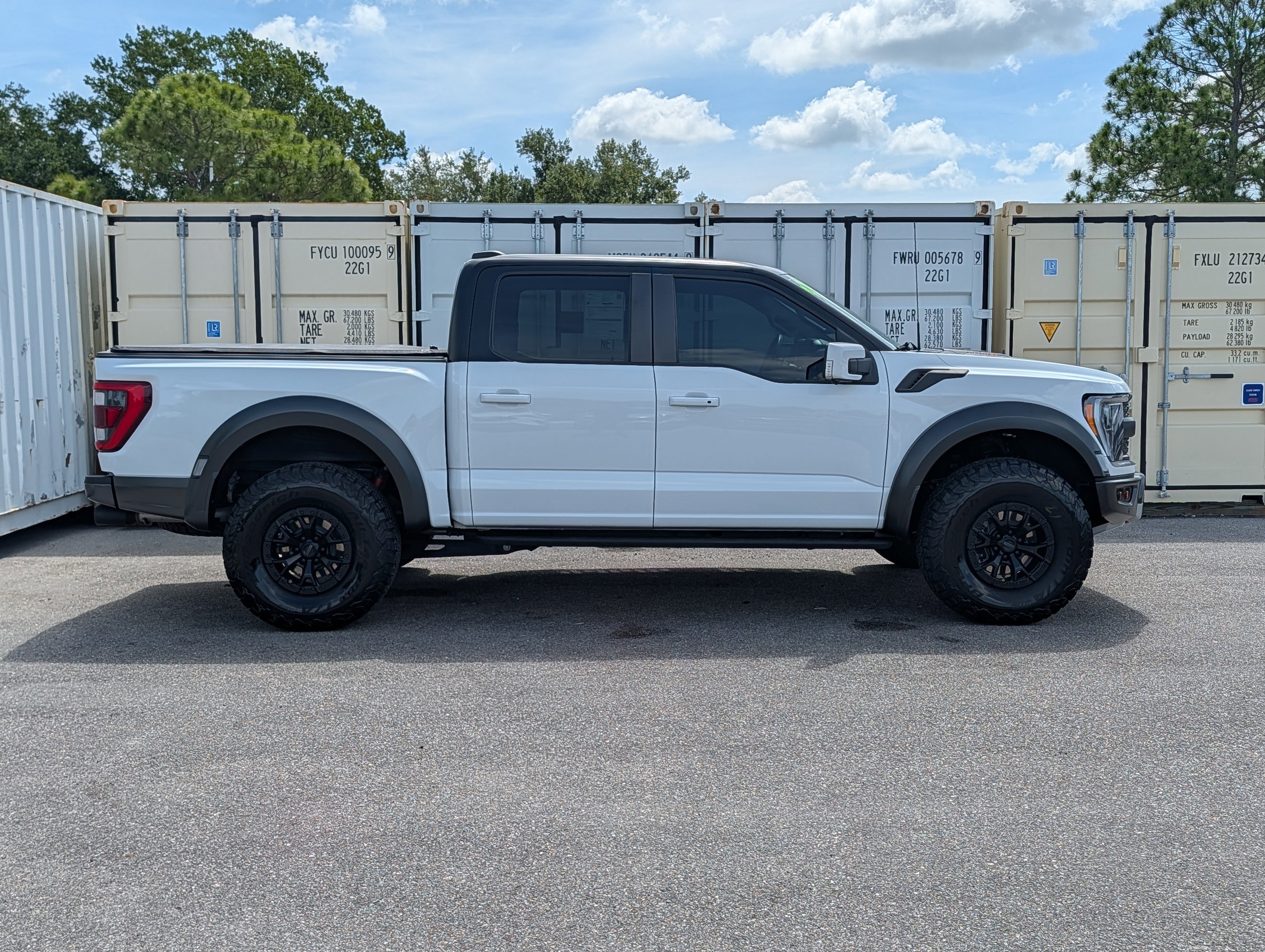 Certified 2023 Ford F150 Raptor w/ Raptor 37 Performance Package AWD/4WD video 3