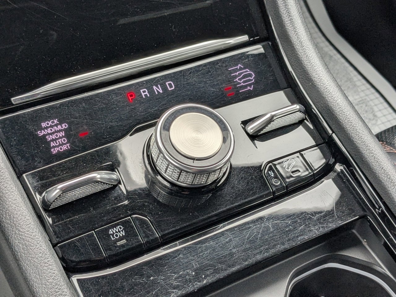 Used 2021 Jeep Grand Cherokee L Summit w/ Advanced Protech Group IV image 24