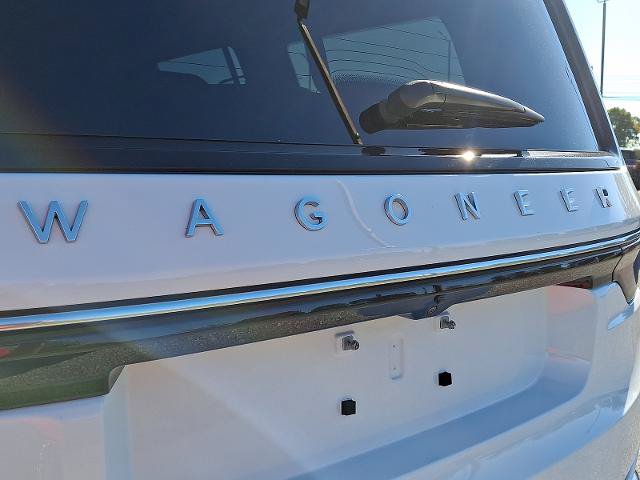 Used 2023 Jeep Wagoneer 4WD image 28