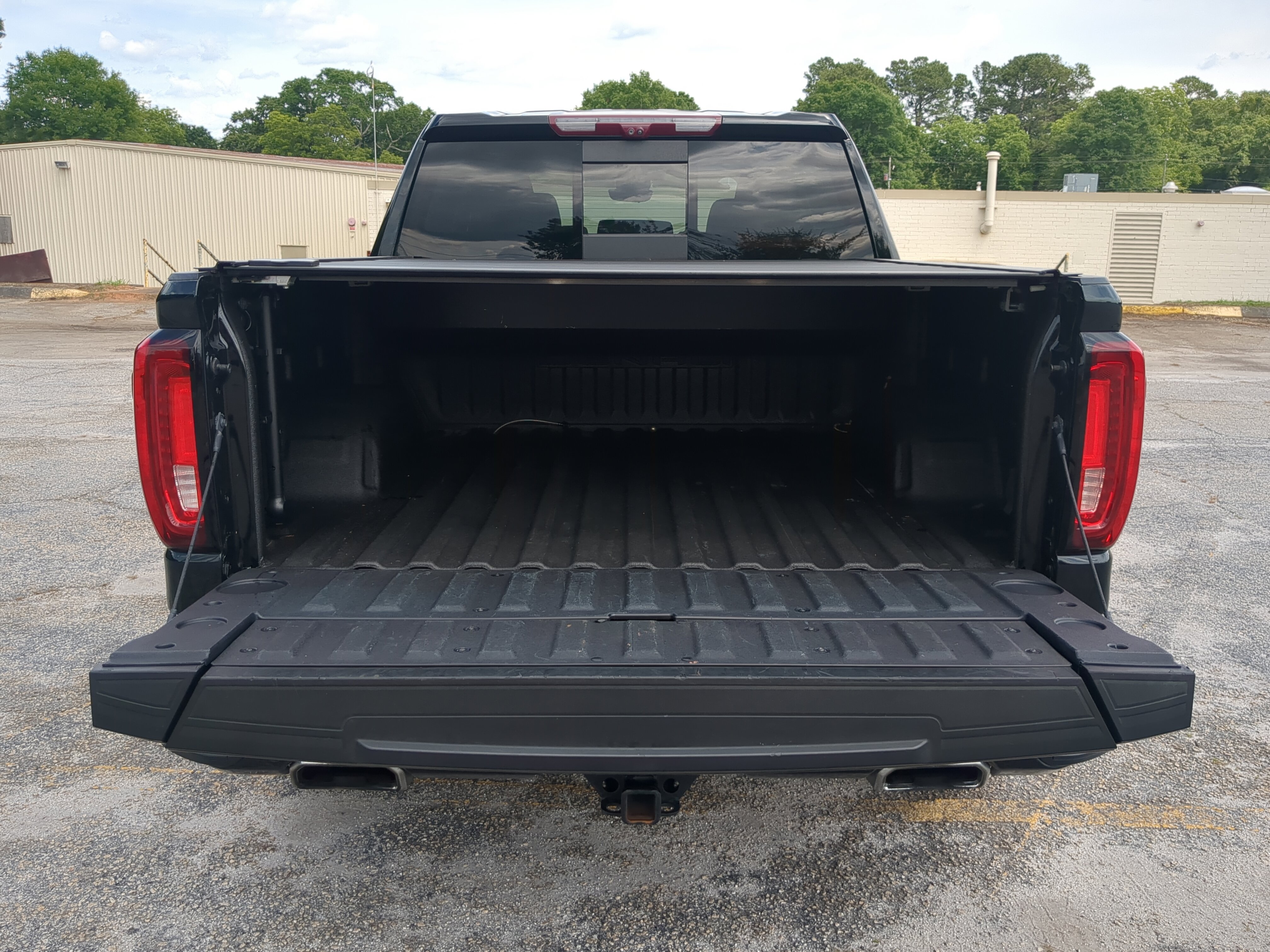 Used 2022 GMC Sierra 1500 Denali w/ Denali Reserve Package AWD/4WD image 11
