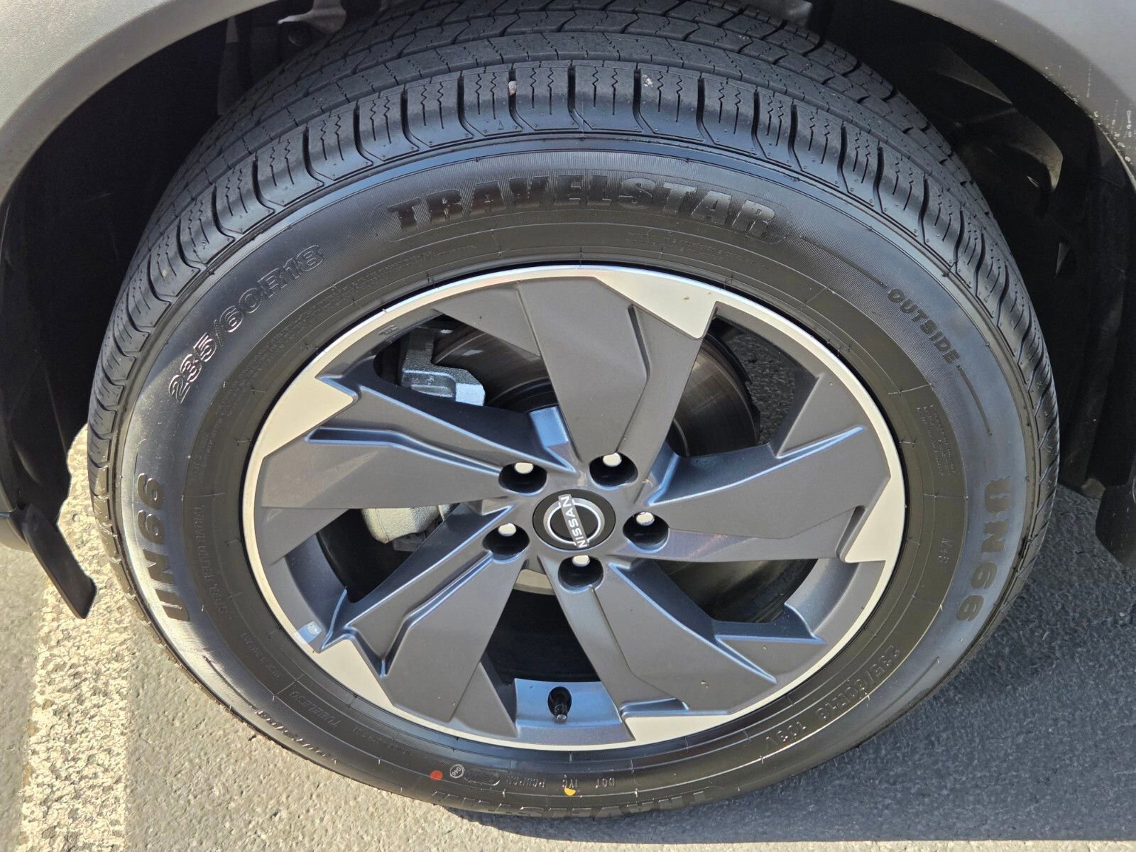 Used 2024 Nissan Rogue SV image 9