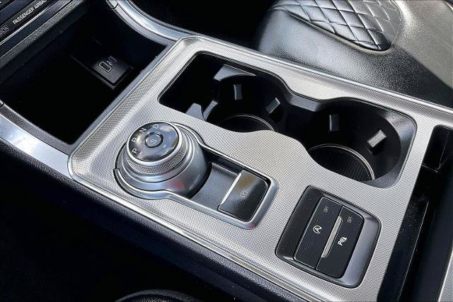 Certified 2023 Ford Edge Titanium AWD/4WD image 15