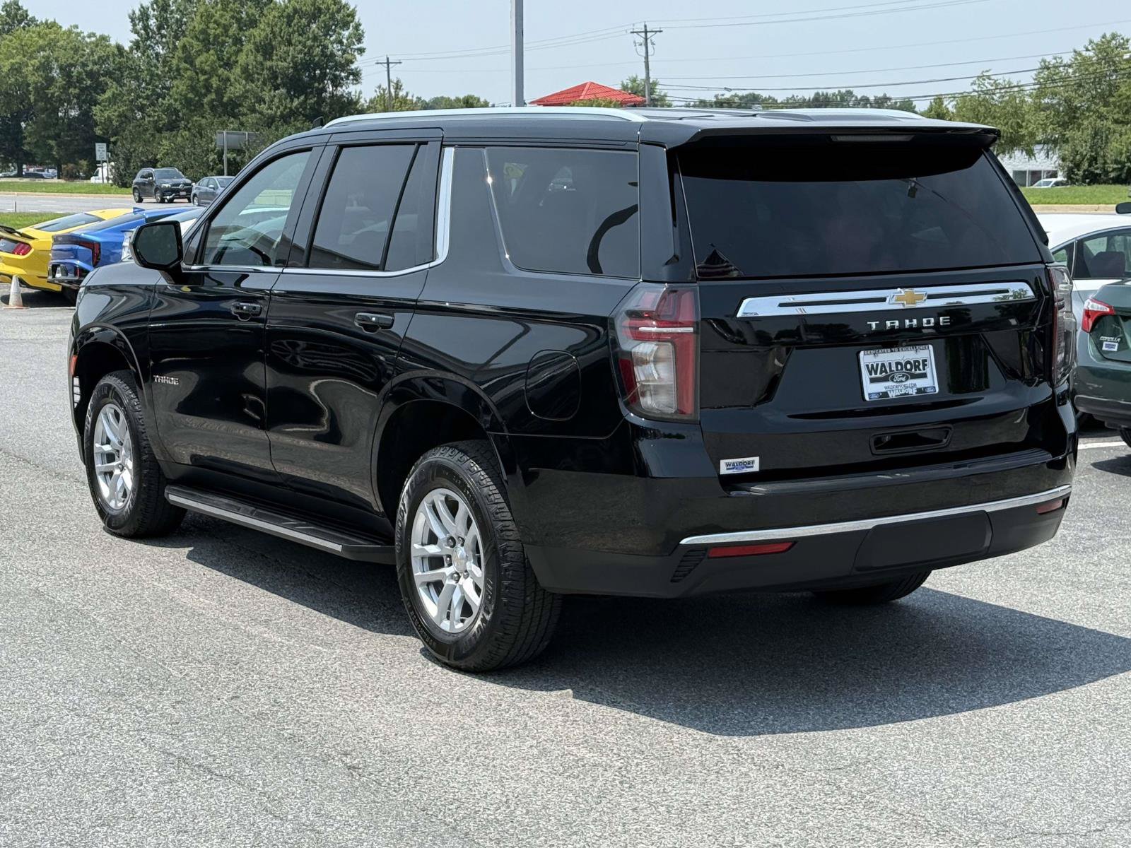 Used 2023 Chevrolet Tahoe LS w/ Driver Alert Package AWD/4WD image 4