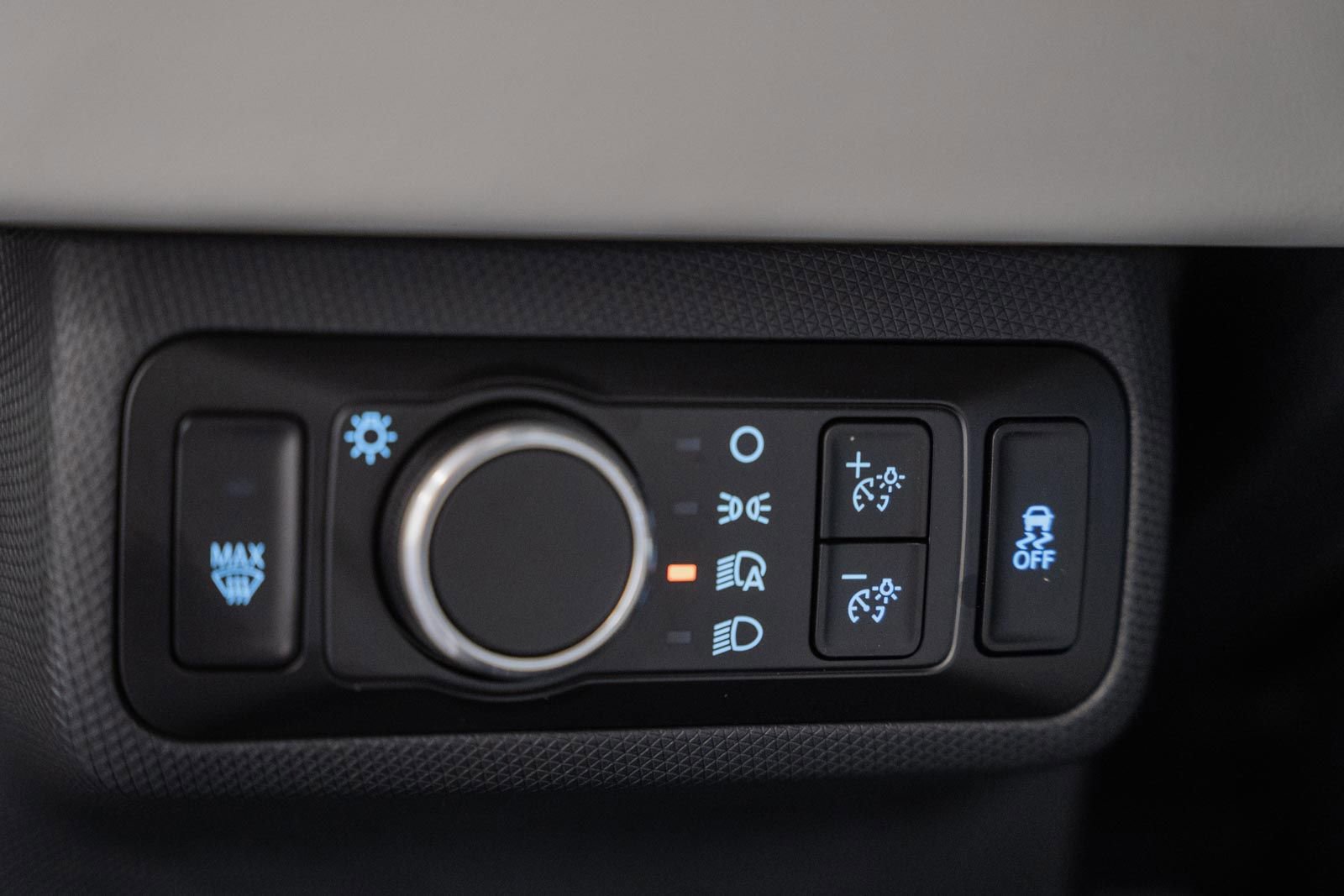 Certified 2025 Ford Mustang Mach-E Premium image 46