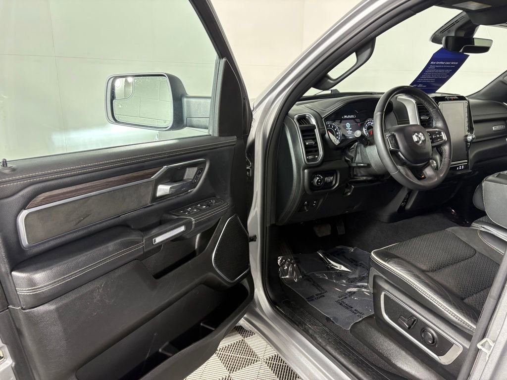 Used 2025 RAM 1500 Laramie AWD/4WD image 12