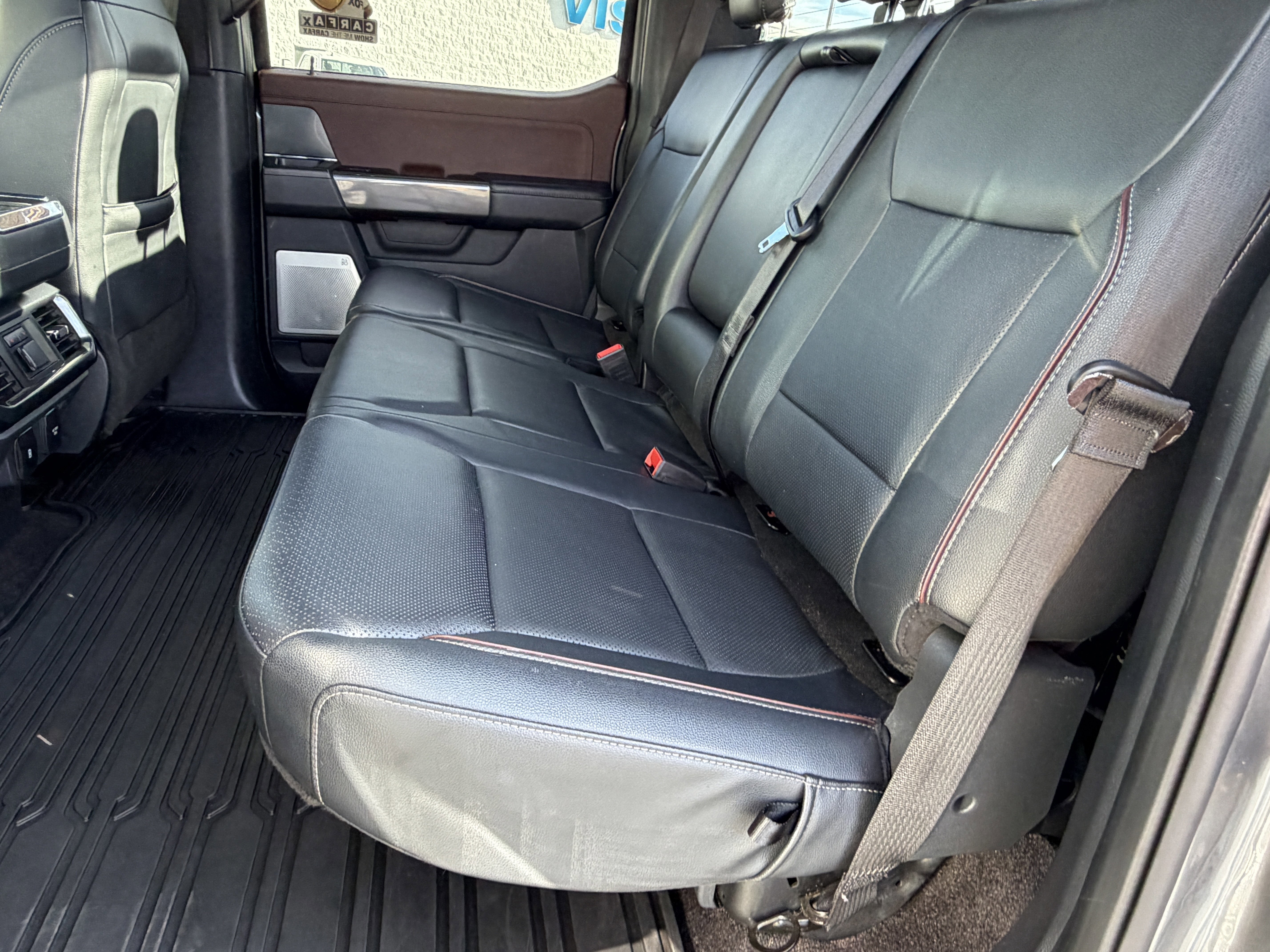 Certified 2022 Ford F150 Lariat w/ Equipment Group 502A High image 23