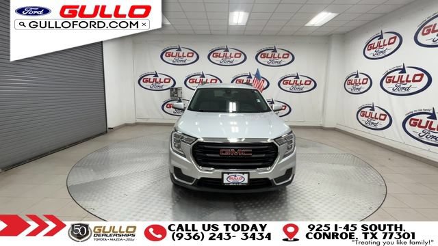 Used 2022 GMC Terrain SLE w/ Driver Convenience Package FWD image 3