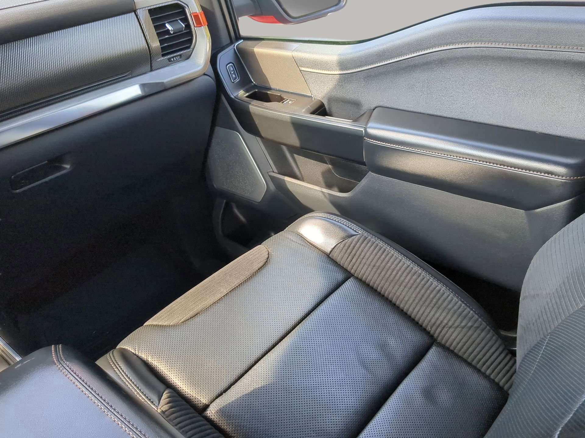 Certified 2021 Ford F150 Raptor w/ Equipment Group 801A High image 45