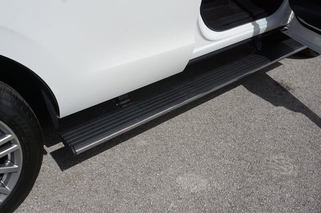 Certified 2022 Ford Expedition Limited RWD image 28