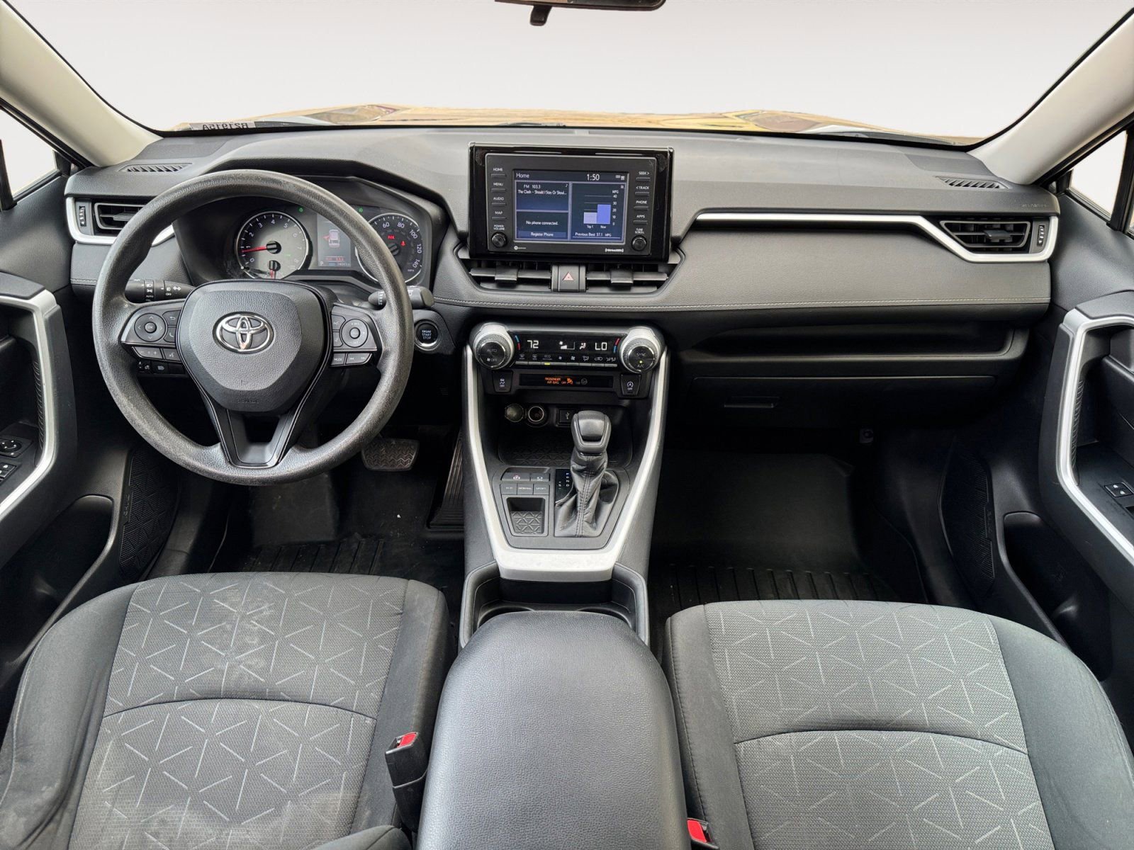 Used 2021 Toyota RAV4 XLE FWD image 10