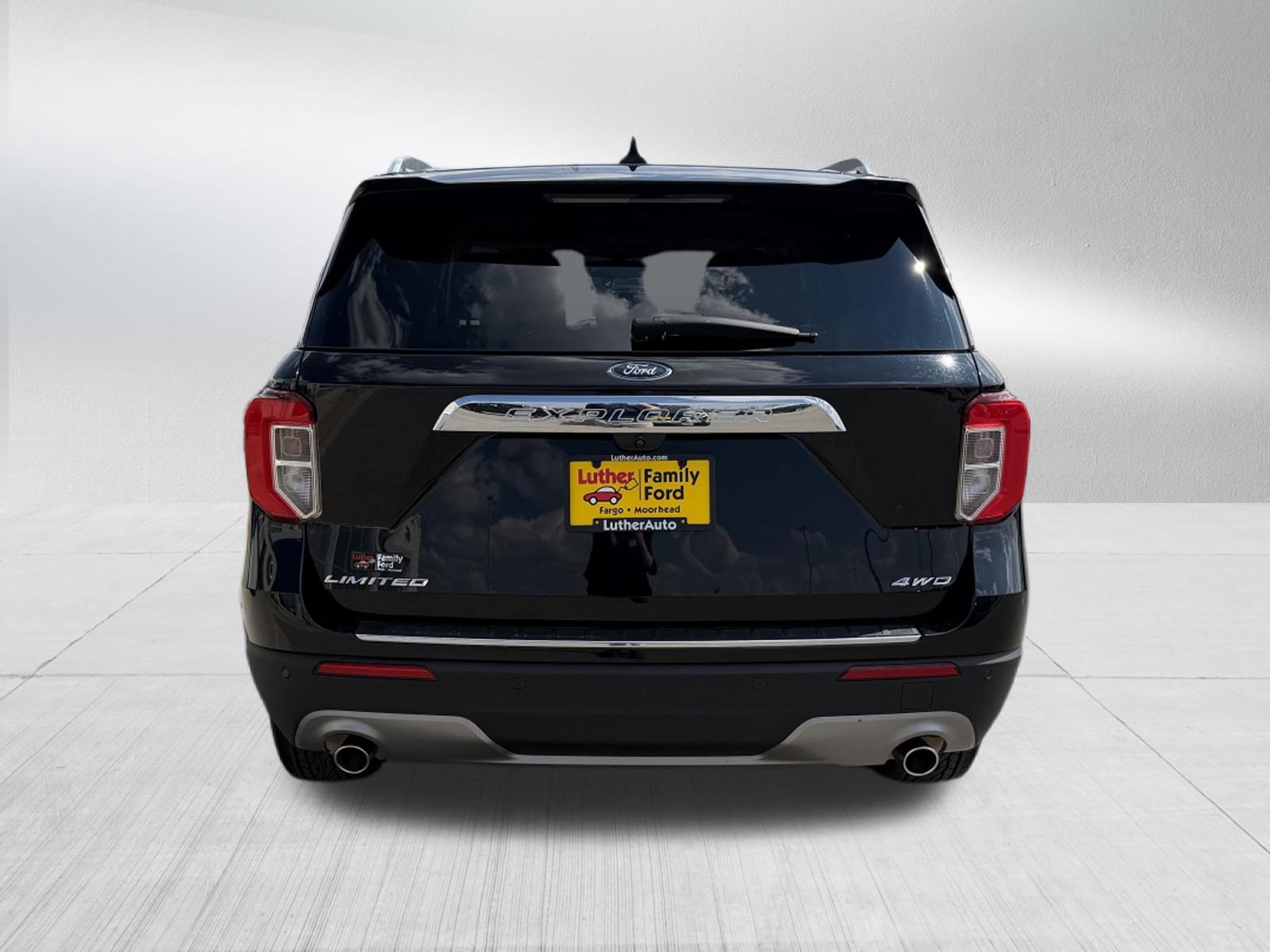 Certified 2023 Ford Explorer Limited AWD/4WD image 6