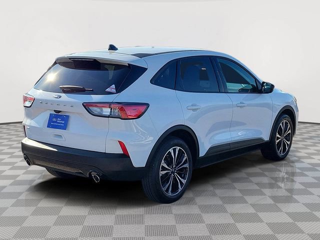 Certified 2022 Ford Escape SE w/ SE Sport Appearance Package FWD image 5