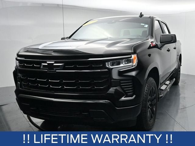 Used 2025 Chevrolet Silverado 1500 RST AWD/4WD image 3
