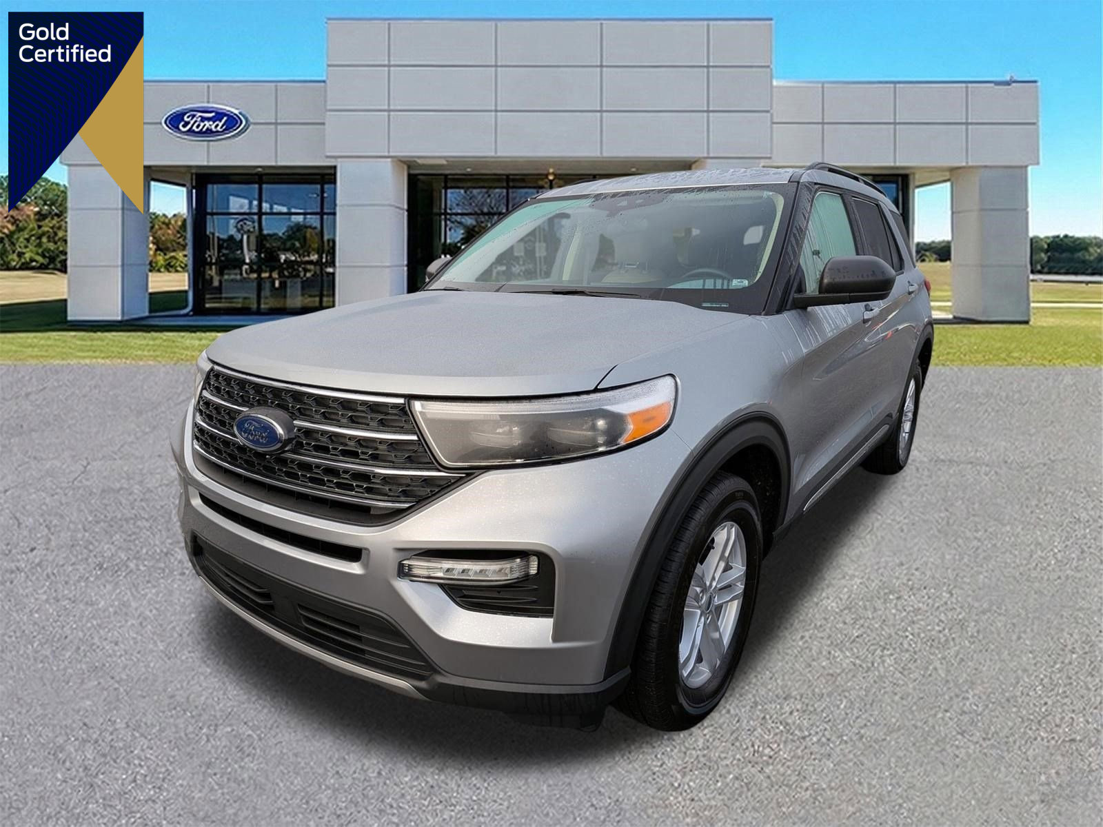 Certified 2023 Ford Explorer XLT w/ Equipment Group 202A