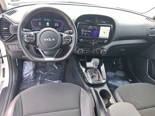 Used 2025 Kia Soul GT-Line FWD image 12