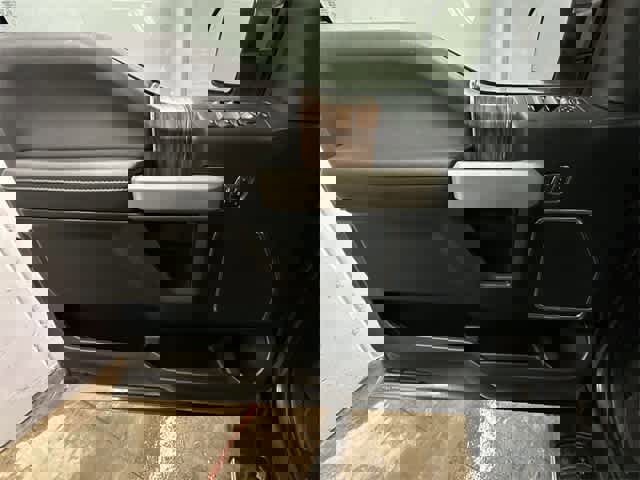 Certified 2018 Ford F150 Lariat w/ Equipment Group 502A Luxury image 23