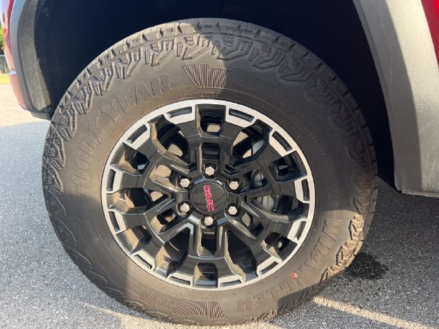Used 2026 GMC Canyon AT4 AWD/4WD image 39